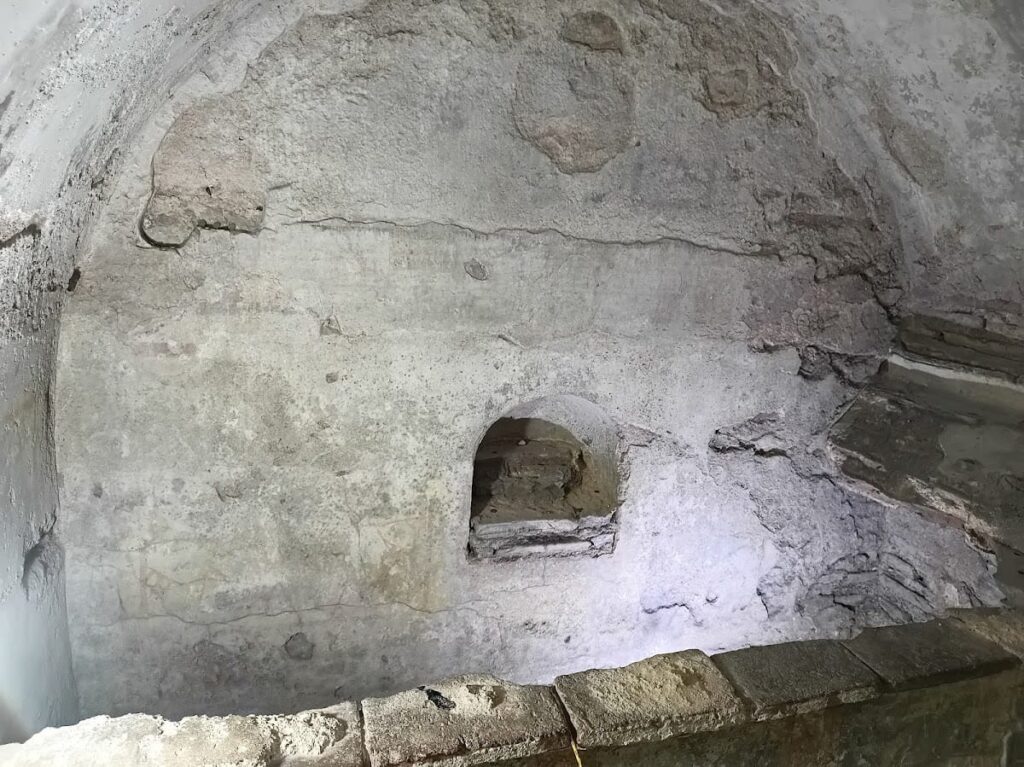 Roman Tomb Hisarya: A Late Roman Family Tomb in Bulgaria 2 Roman Tomb Hisarya