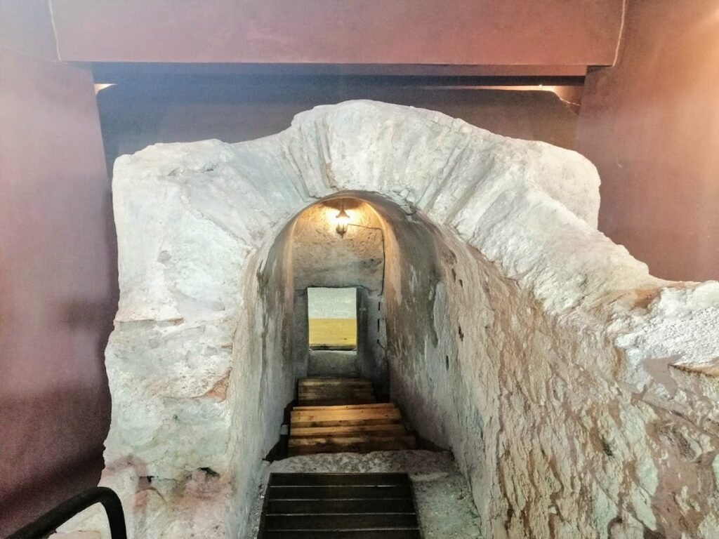 Roman Tomb Hisarya: A Late Roman Family Tomb in Bulgaria 3 Roman Tomb Hisarya