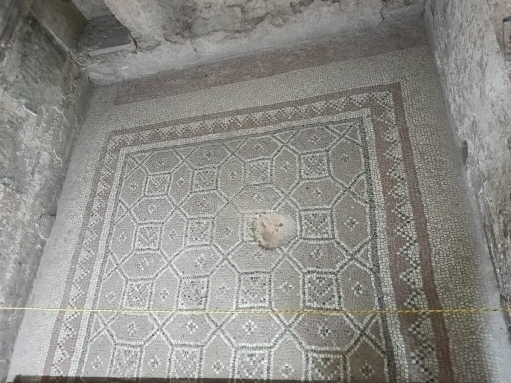 Roman Tomb Hisarya: A Late Roman Family Tomb in Bulgaria 4 Roman Tomb Hisarya