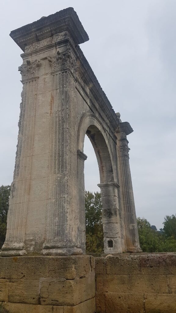 Pont Flavien: A Roman Funerary Bridge at Saint-Chamas, France 2 Pont Flavien