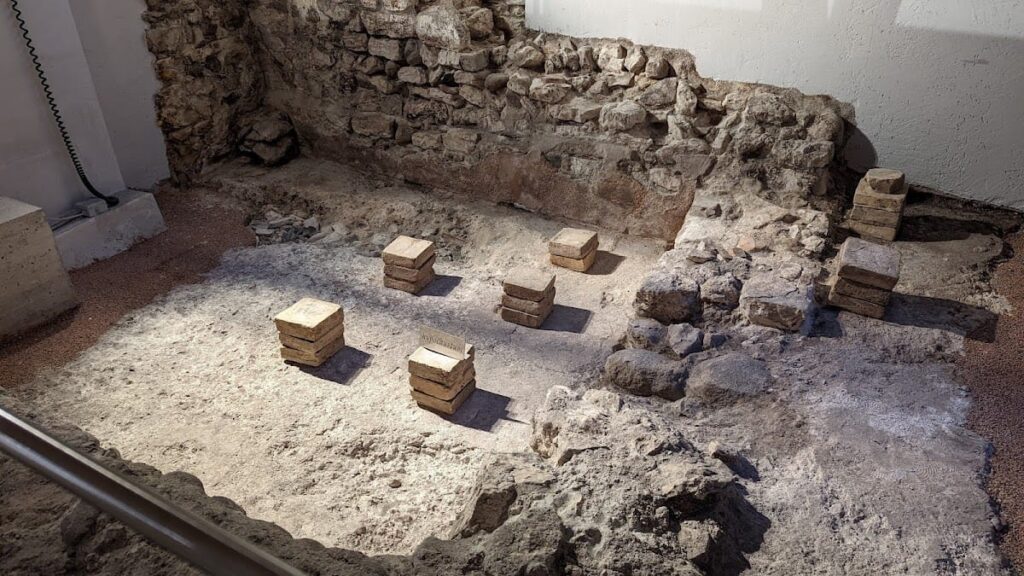 Underground Archaeological Site of Sas: Roman Tridentum Beneath Trento 5 Underground Archaeological Site of Sas
