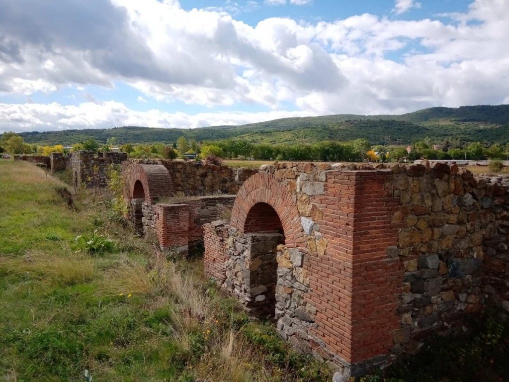 Roman Fortification Diana: A Roman Danube Frontier Fort in Serbia 2 Roman Fortification Diana