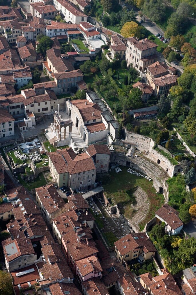 Roman Theatre of Brescia: An Ancient Brixia Performance Venue 1 Roman Theatre of Brescia