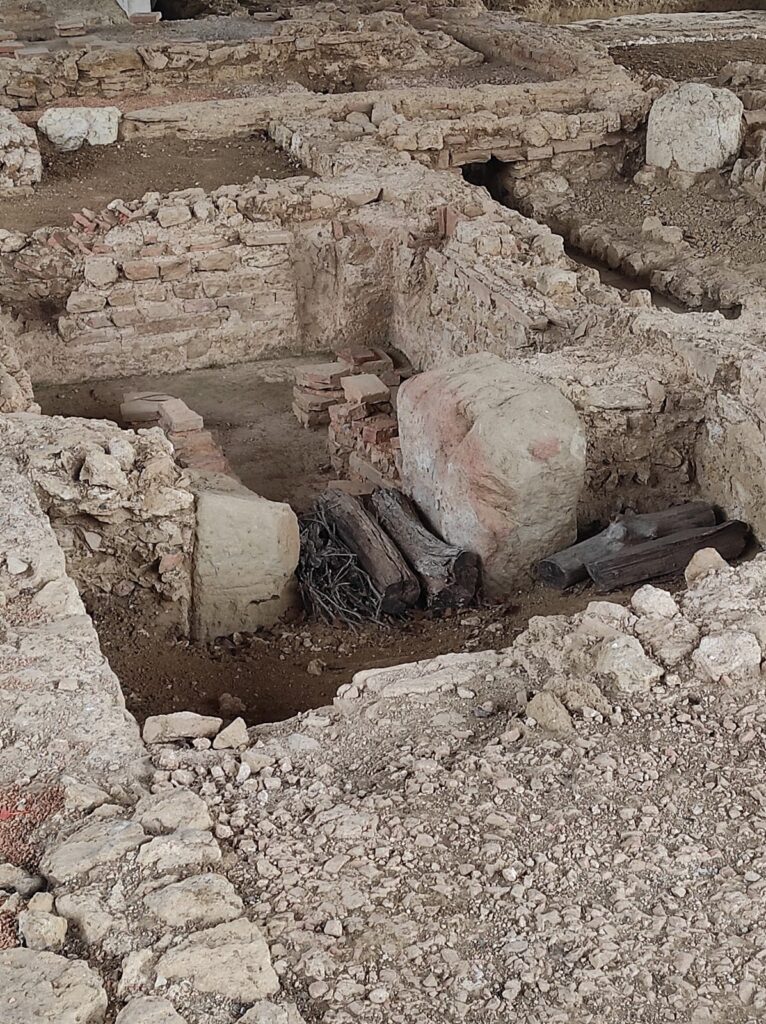 Domus of Cieutat: A Roman Aristocratic Residence in France 3 Domus of Cieutat