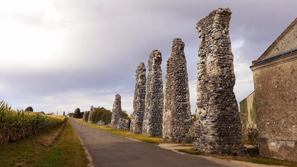 Gallo-Roman Aqueduct of Luynes: A Roman Bridge Aqueduct in France 3 Gallo-Roman aqueduct of Luynes