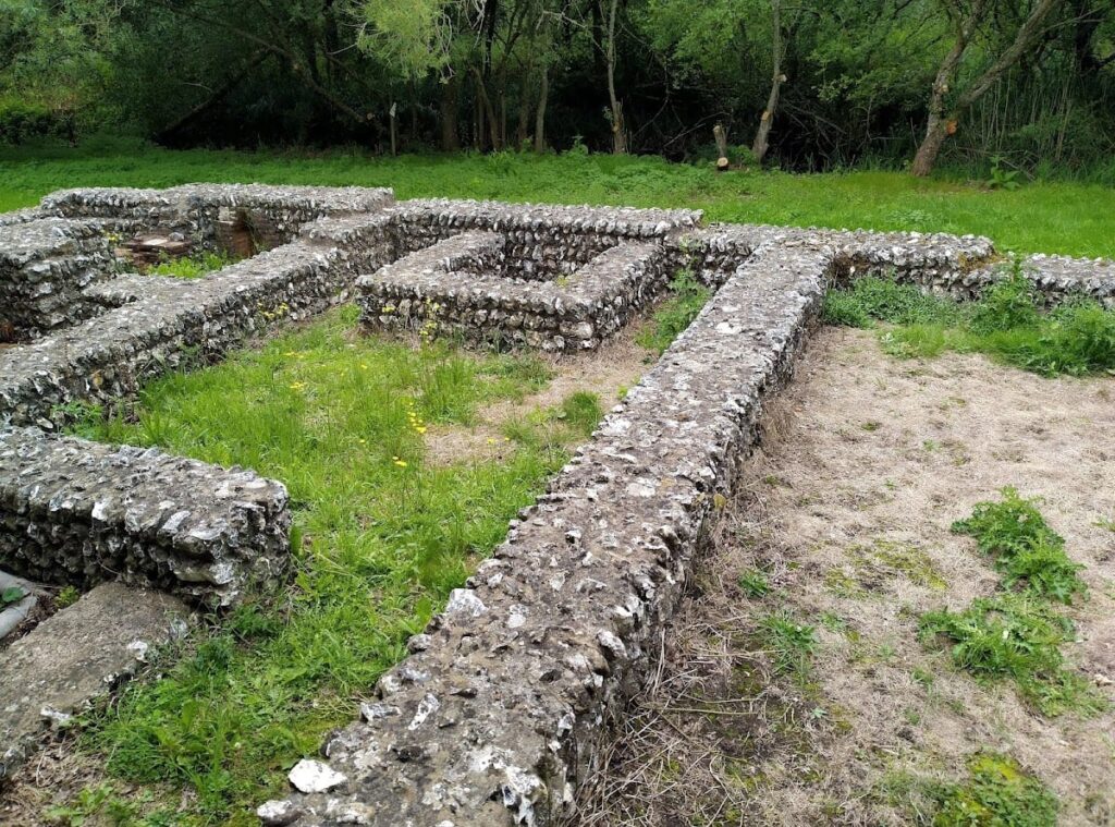 Littlecote Roman Villa: A Roman-British Courtyard Villa and Religious Complex 3 Littlecote Roman Villa