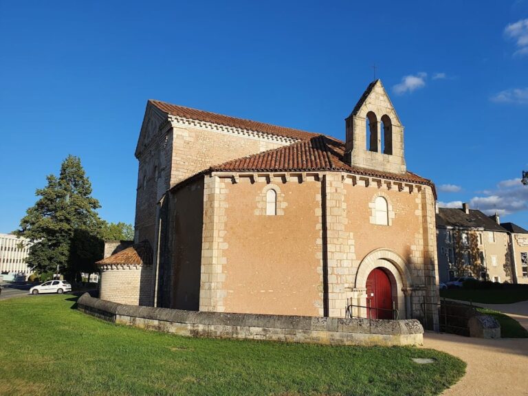 Baptistère Saint-Jean, Poitiers: An Early Christian Baptistery in France
