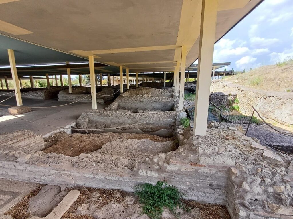 Villa of Livia: An Imperial Roman Residence at Prima Porta 2 Villa of Livia