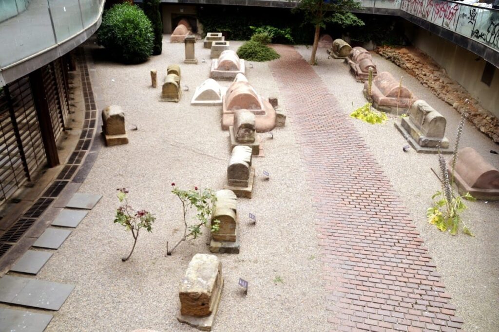 Via Sepulcral Romana