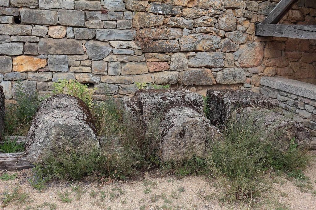 Mausoleum of Lanu: A Gallo-Roman Funerary Monument in France 1 Mausoleum of Lanu