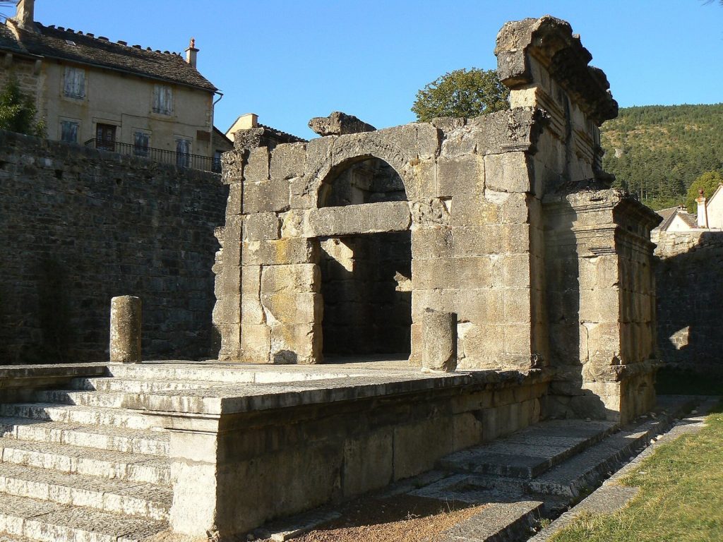 Mausoleum of Lanu: A Gallo-Roman Funerary Monument in France 2 Mausoleum of Lanu