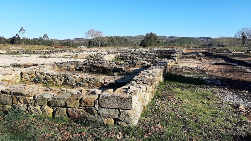 Roman Camp of Ciadella: A Roman Military Settlement in Spain 2 Roman camp of Ciadella