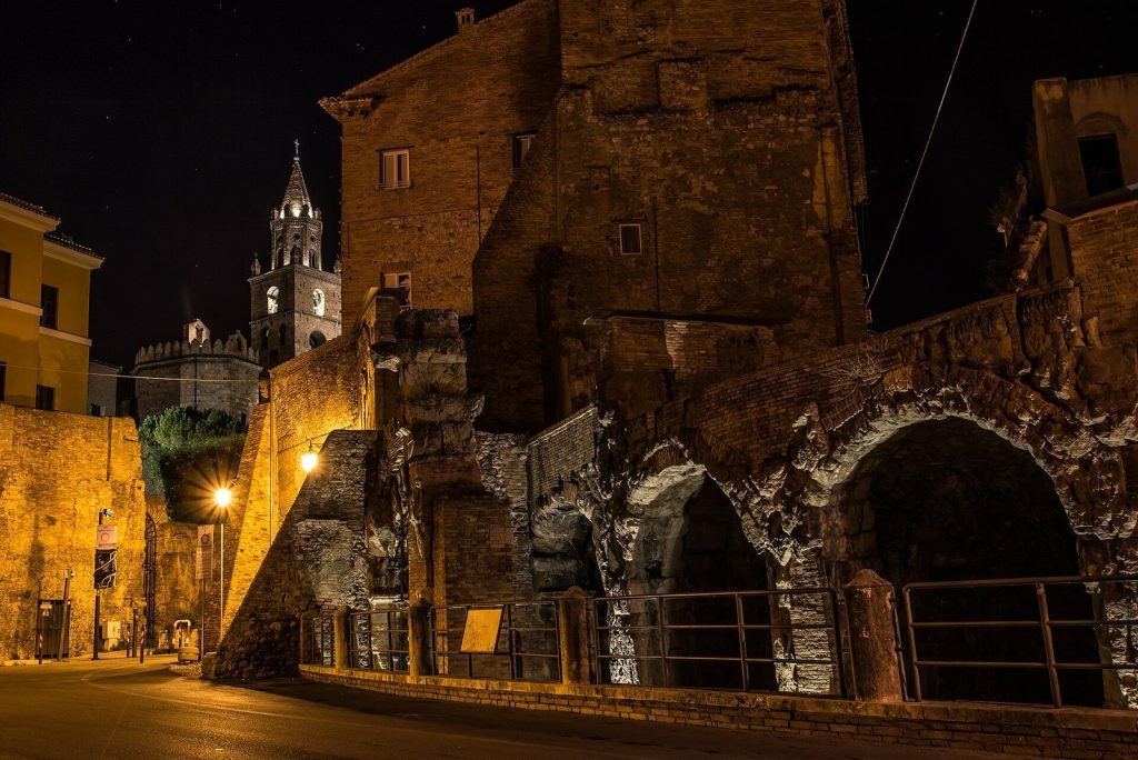 Roman Theatre of Teramo: An Augustan Performance Building in Italy 2 Roman Theatre of Teramo