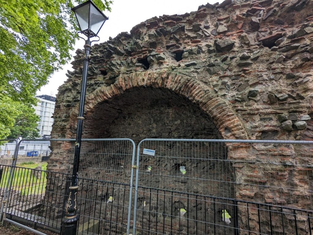 Jewry Wall & Roman Baths: The Roman Public Bath Complex of Leicester 4 Jewry Wall & Roman Baths