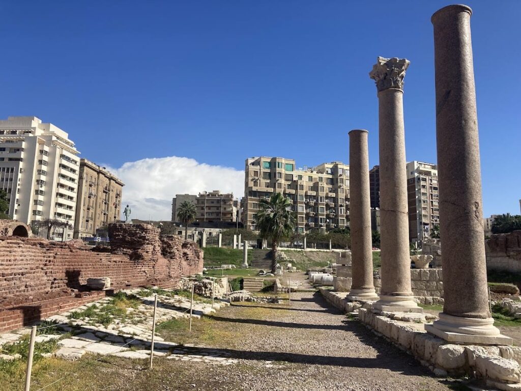 Kom el Dikka: Alexandria’s Roman and Byzantine Civic Centre 1 Kom el Dikka