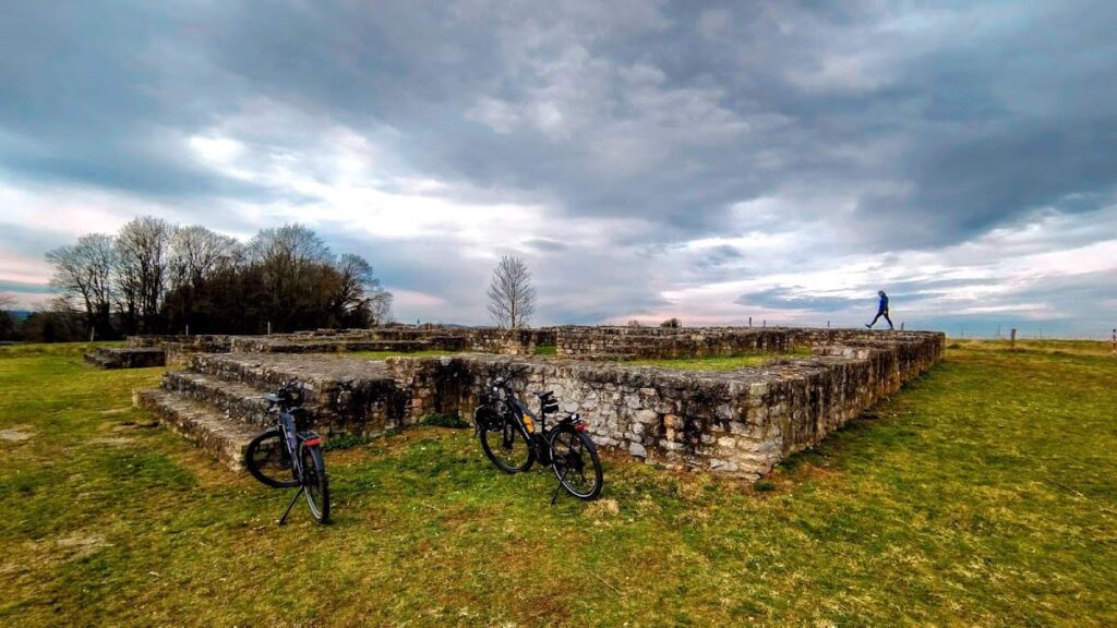 Varnenum: A Gallo-Roman Sanctuary Near Aachen 10 Varnenum Temple, Aachen