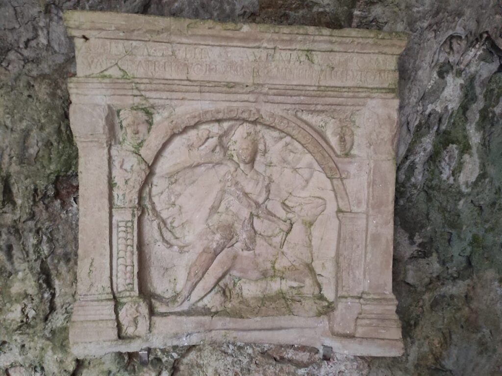 Duino Mithraeum: A Roman Mithraic Worship Site in Italy 7 Duino Mithraeum