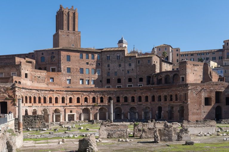 Trajan’s Market: A Roman Administrative and Commercial Complex in Rome