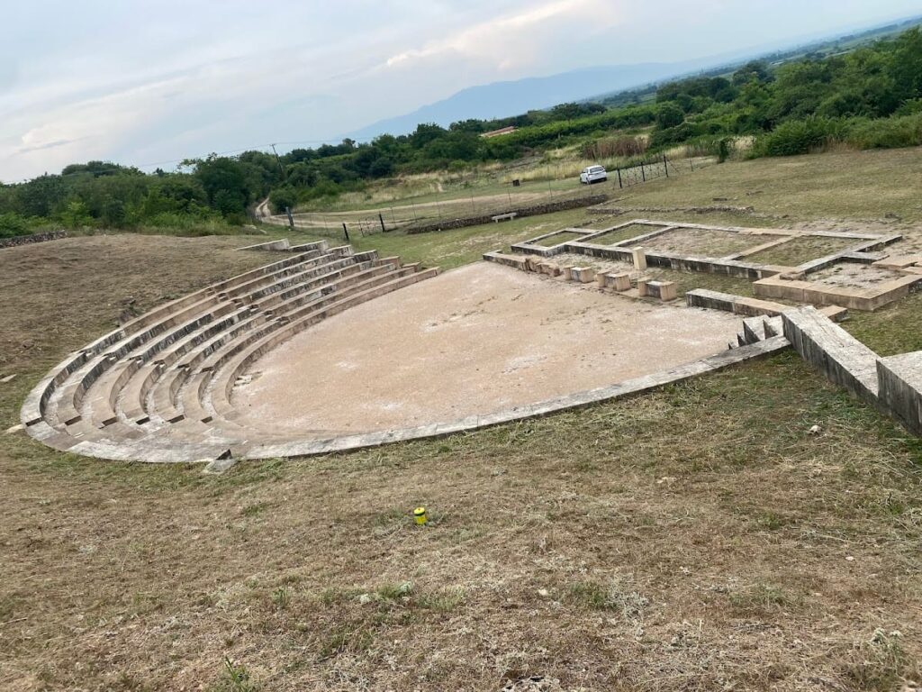 Ancient Theatre of Mieza: A Hellenistic and Roman Theatre in Greece 1 Ancient Theatre of Mieza