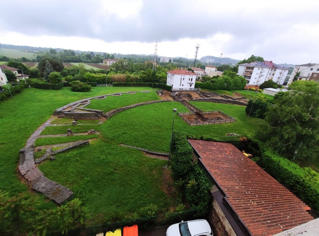 Roman Amphitheatre Ivrea: A First-Century Roman Arena 4 Roman Amphitheatre Ivrea