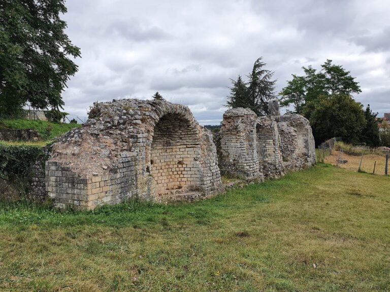 Thermes de Saint-Saloine: Roman Baths in Saintes, France