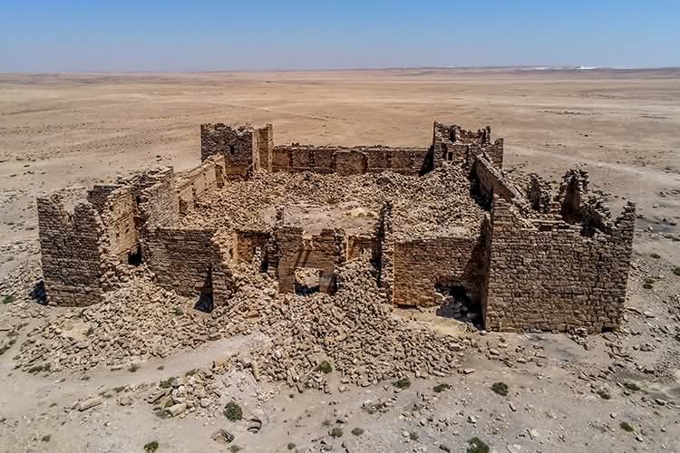 Qasr Bshir: A Roman Frontier Fort in Jordan 6 Qasr Bshir