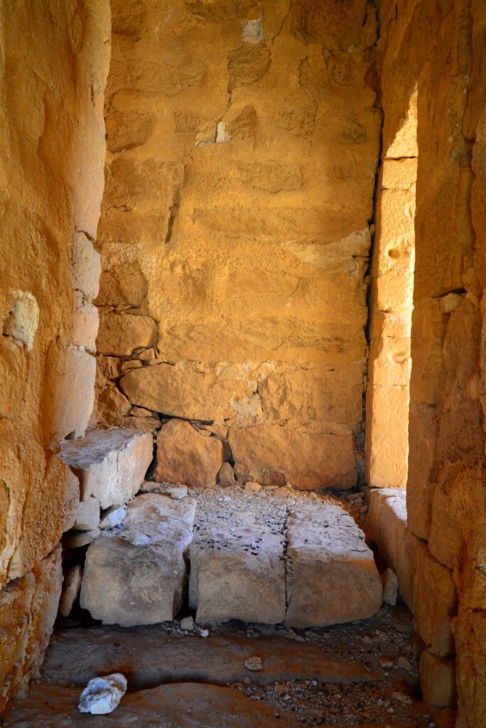 Qasr Bshir: A Roman Frontier Fort in Jordan 8 Qasr Bshir