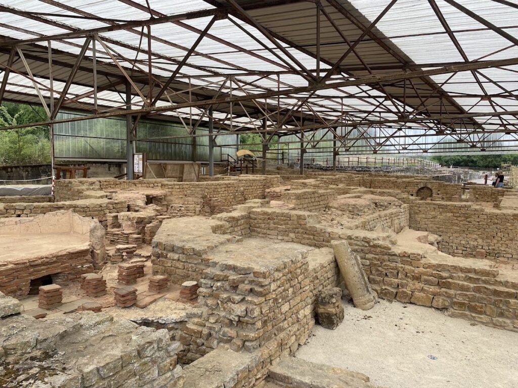 Gallo-Roman Villa of Andilly-en-Bassigny: A Roman Rural Estate in France 2 Gallo-Roman villa of Andilly-en-Bassigny
