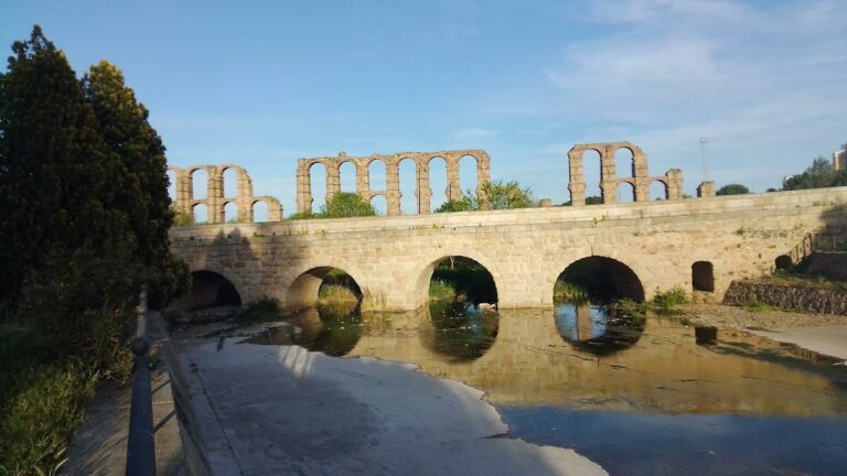 Albarregas Roman Bridge in Mérida: An Ancient Roman Crossing in Spain