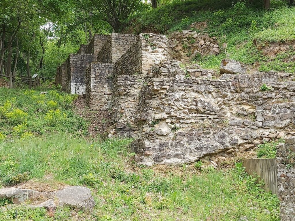 Gennes Amphitheatre: A Gallo-Roman Venue in Western France 10 Gennes amphitheatre