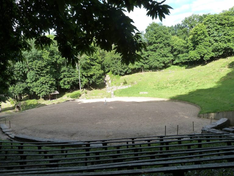 Gennes amphitheatre: A Gallo-Roman Entertainment Building in France