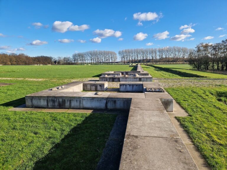 Fectio: A Roman Fort in the Rhine Delta of the Netherlands