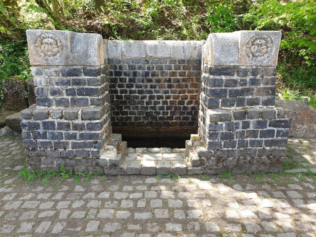Eifel Aqueduct: Roman Water Supply System for Ancient Cologne 7 Eifel Aqueduct