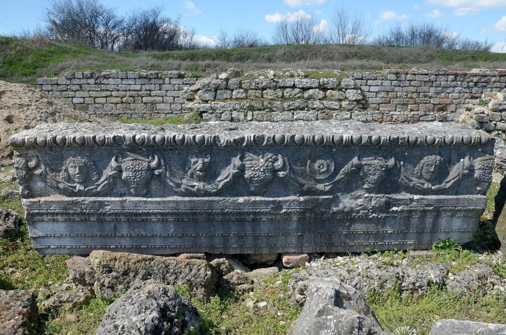 Ulpia Oescus: A Roman Colonia on the Lower Danube 2 Ulpia Oescus