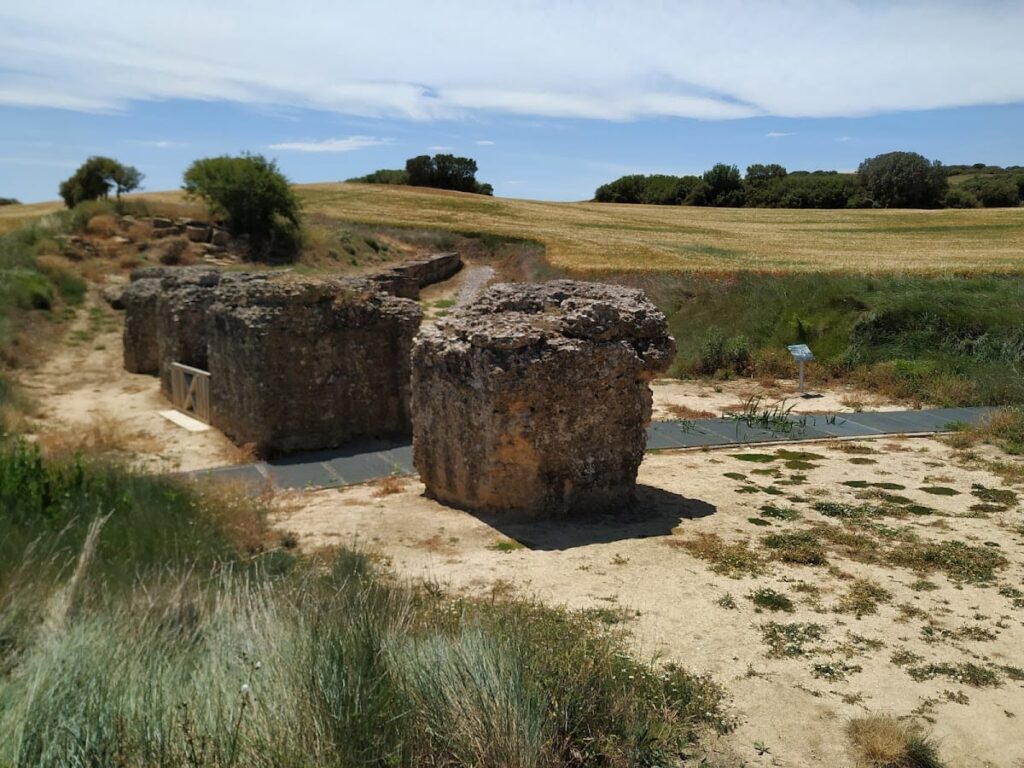 Roman Aqueduct of Andelos: An Ancient Hydraulic System in Navarra, Spain 10 Roman Aqueduct of Andelos