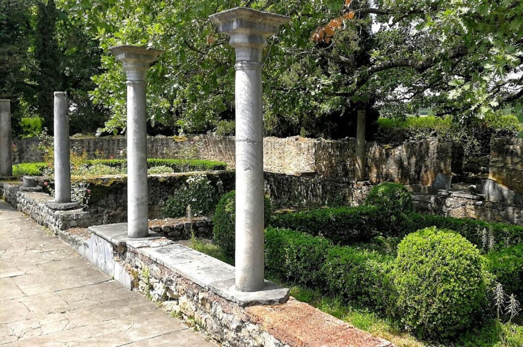 Gallo-Roman Villa of Lassalles: An Agricultural Estate and Late Roman Palace 3 Gallo-Roman villa of Lassalles
