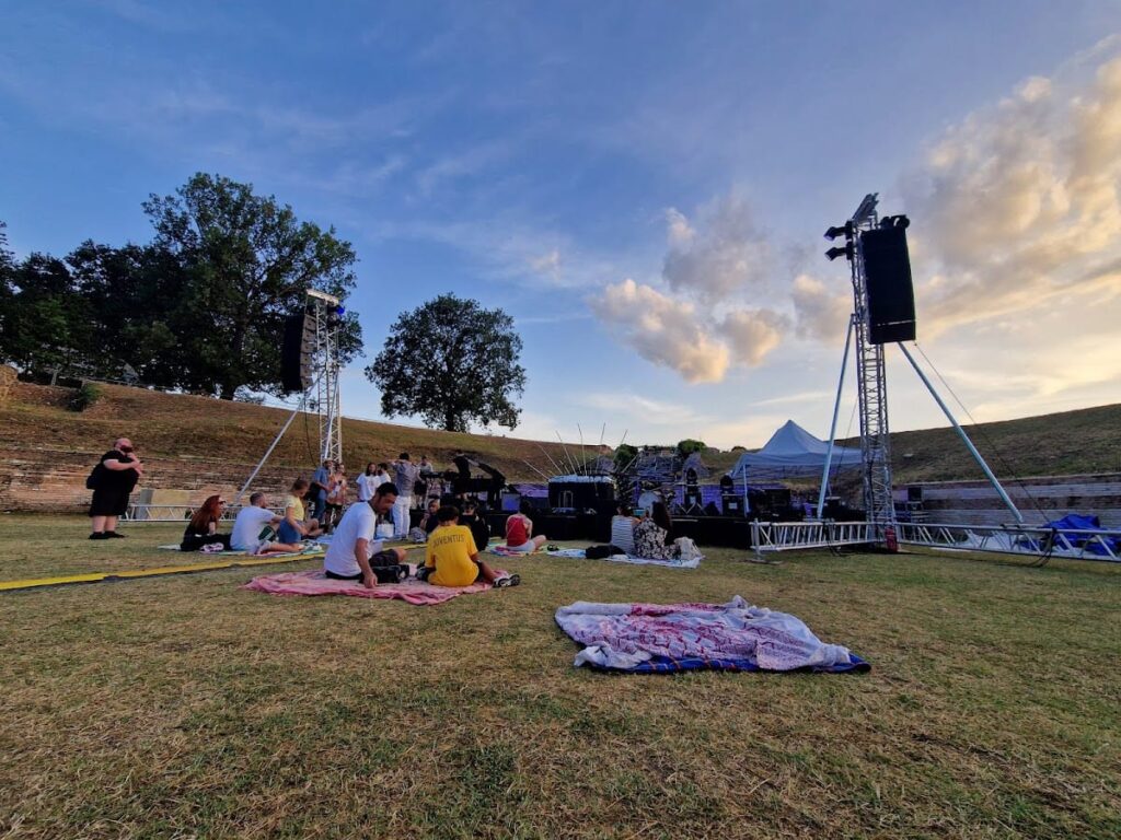 Suasa Amphitheatre: A Roman Entertainment Venue in Italy's Marche Region 7 Suasa amphitheatre