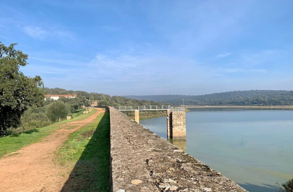 Cornalvo Dam: A Roman Water-Supply Work near Mérida 2 Cornalvo Dam