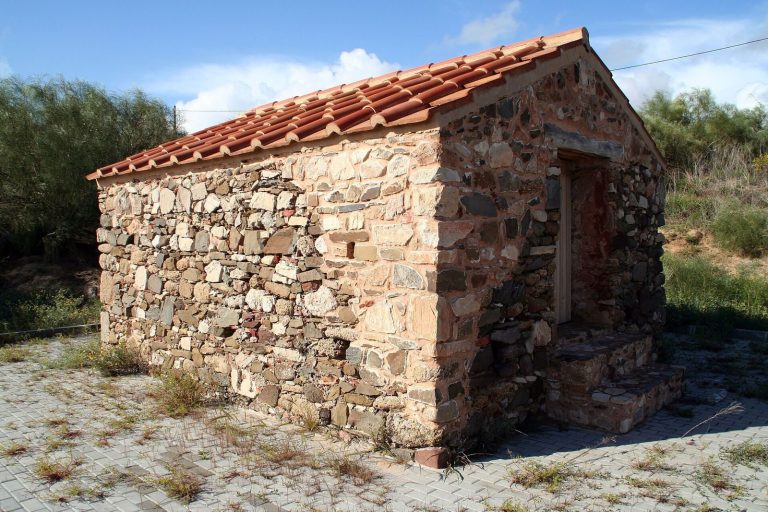 Roman Mausoleum of Punta del Moral: A Late Roman Funerary Building in Spain