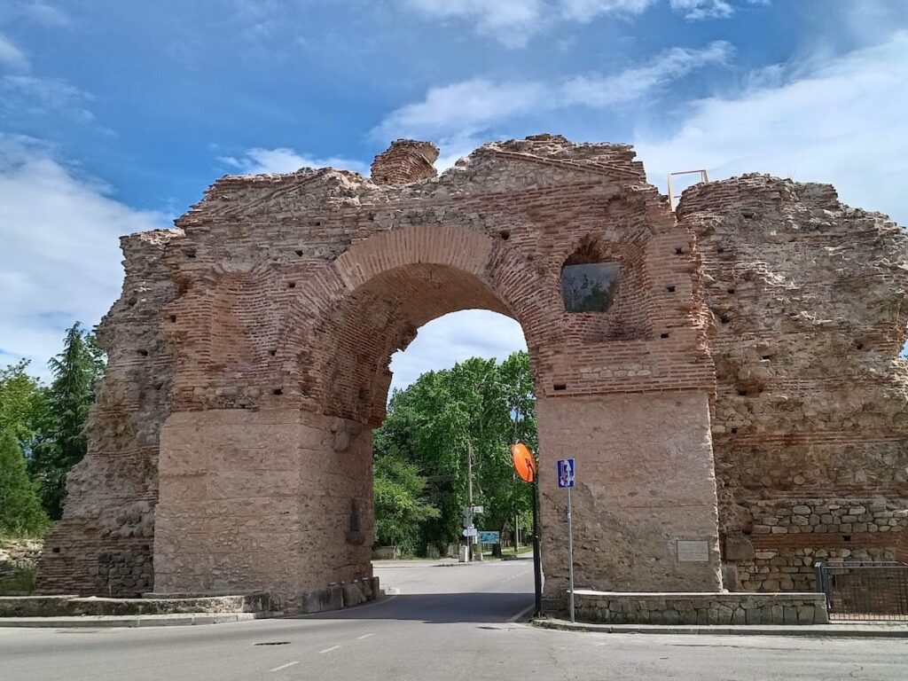 Diocletianopolis: A Roman Spa City and Late-Antique Fortress in Bulgaria 2 Diocletianopolis