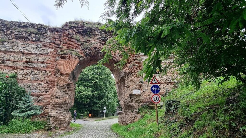 Diocletianopolis: A Roman Spa City and Late-Antique Fortress in Bulgaria 3 Diocletianopolis
