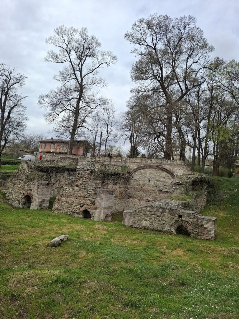 Diocletianopolis: A Roman Spa City and Late-Antique Fortress in Bulgaria 5 Diocletianopolis