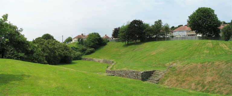 Moridunum Roman Amphitheatre: A Roman Arena at Carmarthen