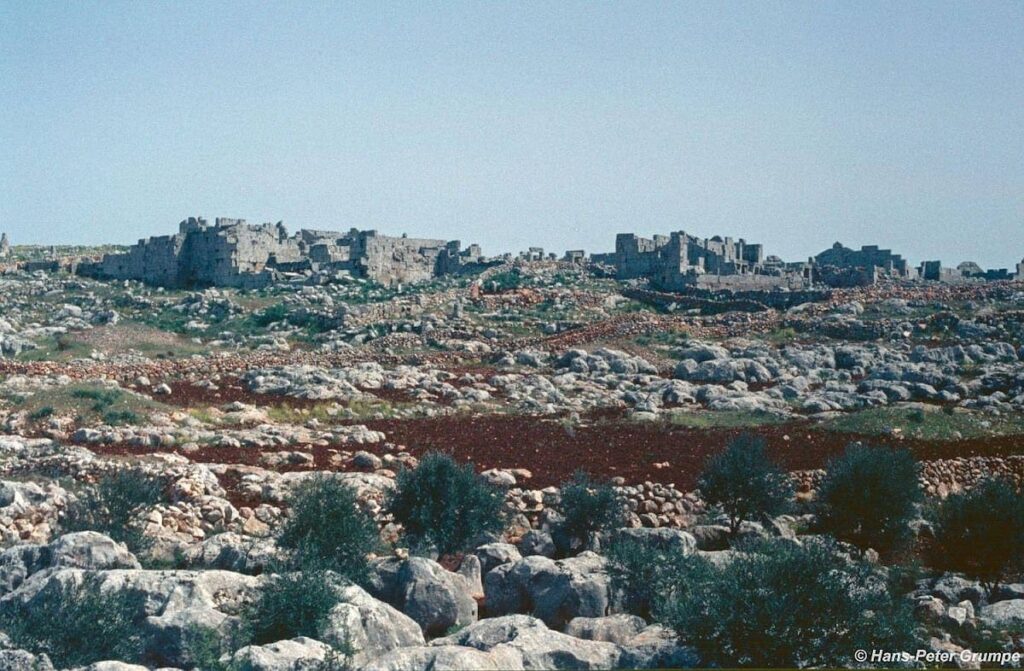 Qirqbize: An Early Christian Settlement in Northwestern Syria 8 Qirqbize