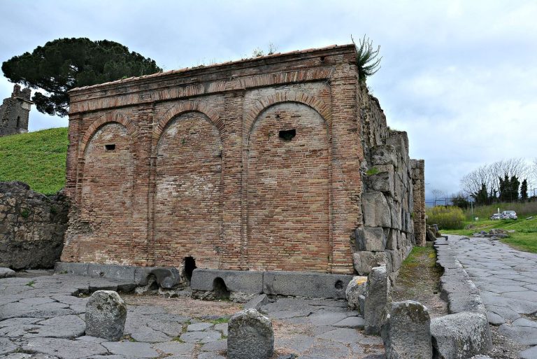 Castellum Aquae: Pompeii’s Roman Water-Distribution Reservoir