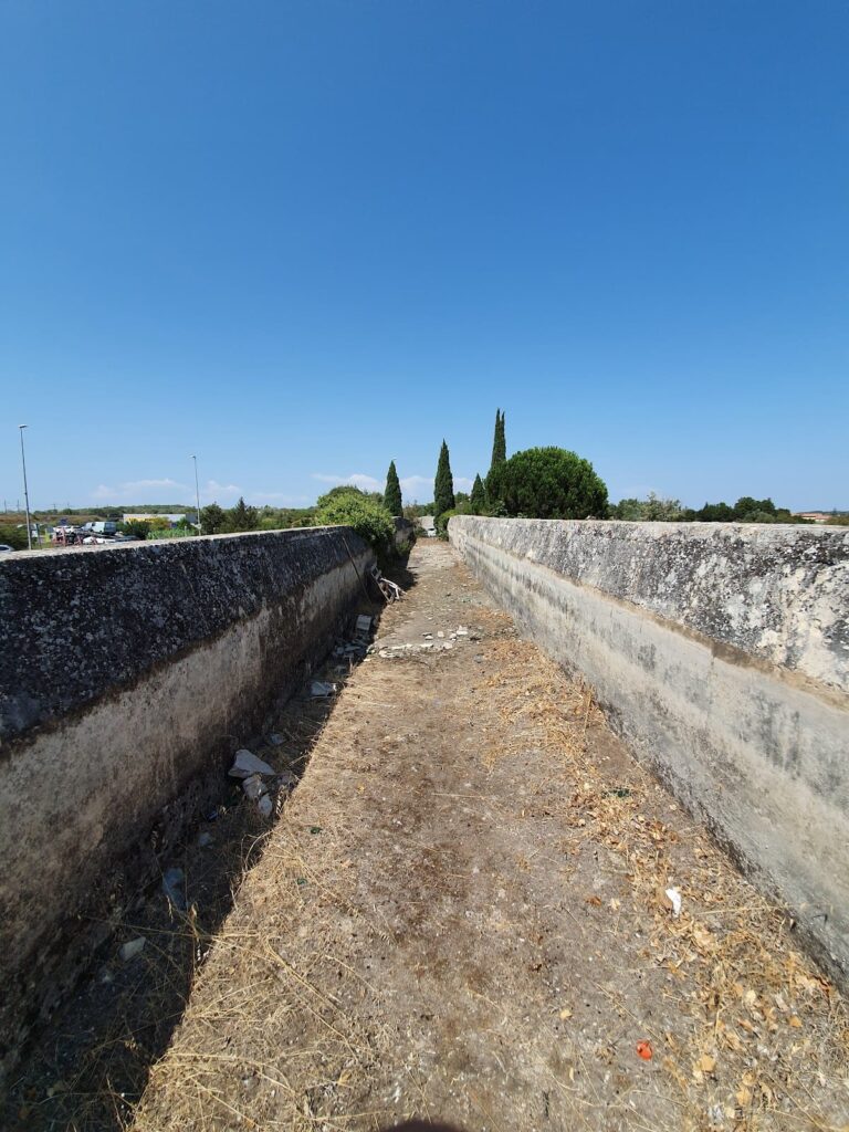 Aqueduct of Pont-de-Crau