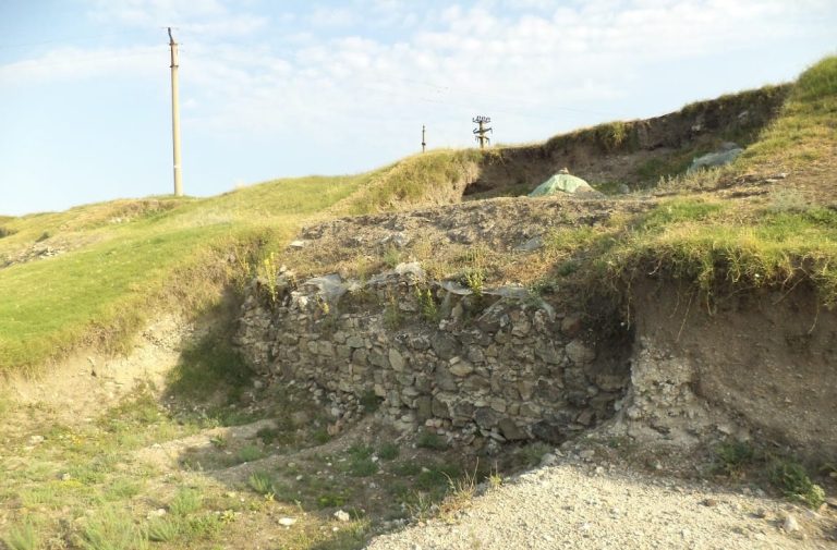 Cetatea Noviodunum: Roman Fleet Base and Fortified Settlement in Romania