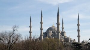 Ottoman Sites: Explore Mosques, Palaces, Bridges and Historic Towns 1 Ottoman Sites: Explore Mosques, Palaces, Bridges and Historic Towns