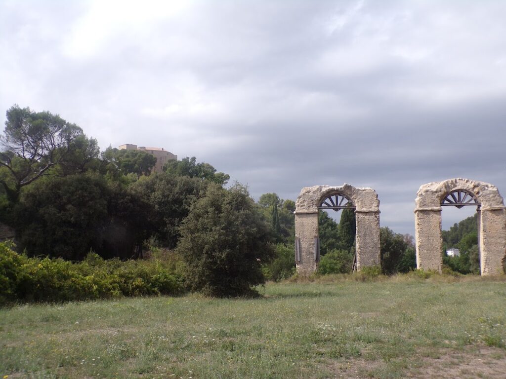 Meyrargues: A Roman Aqueduct Site in France 2 Meyrargues