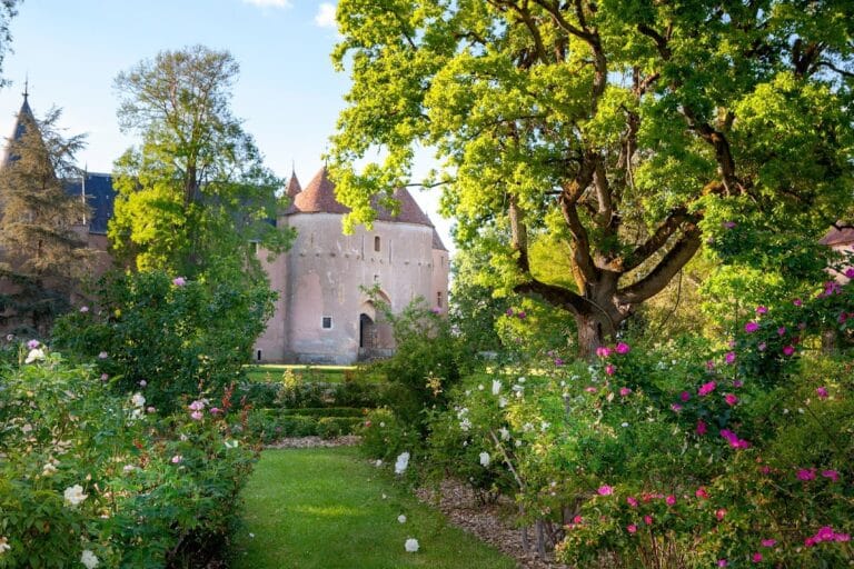 Castle of Ainay-le-Vieil: A Historic Fortress and Residence in France